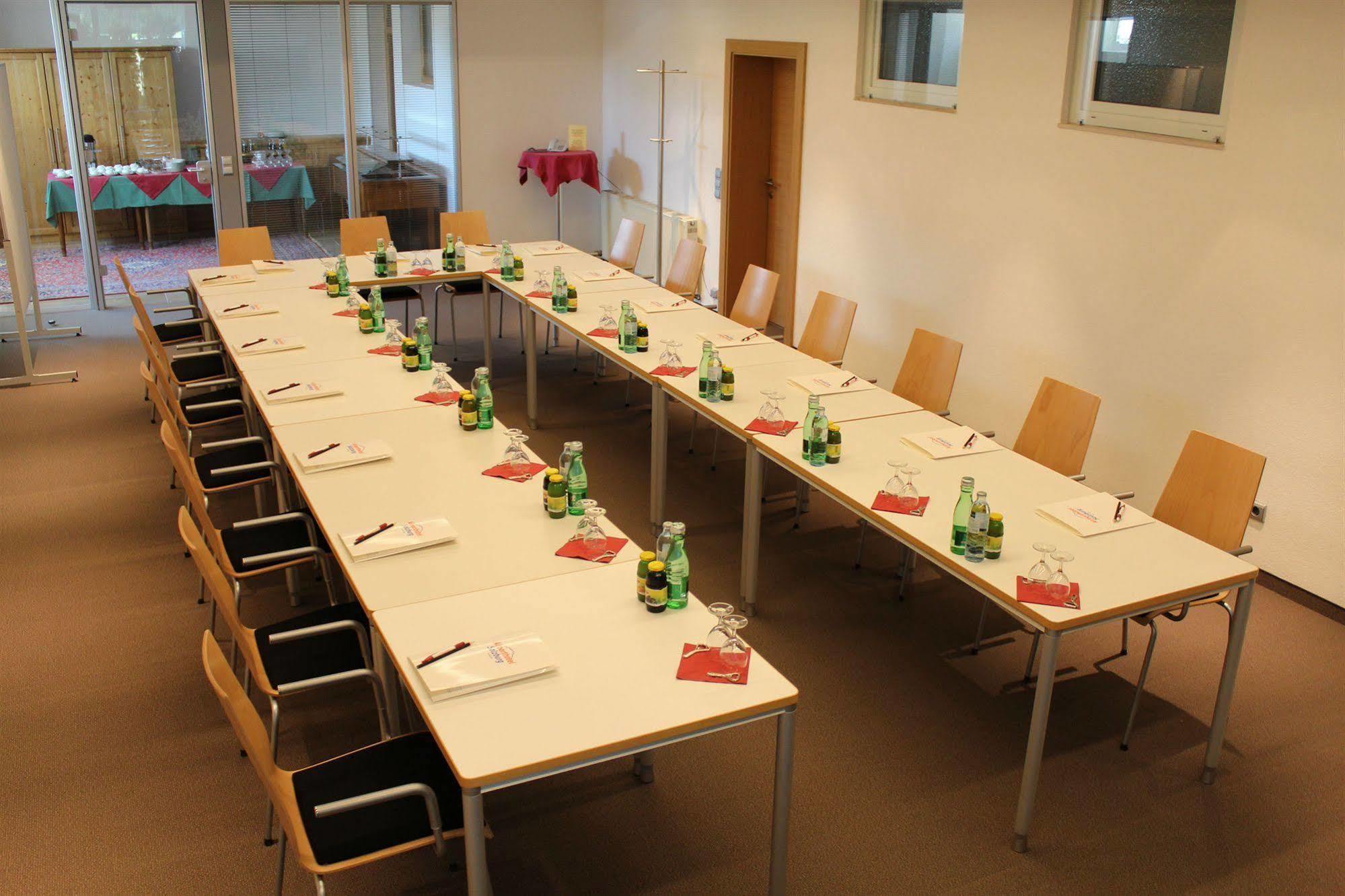 Airporthotel - Am Airport Hotel Salisburgo